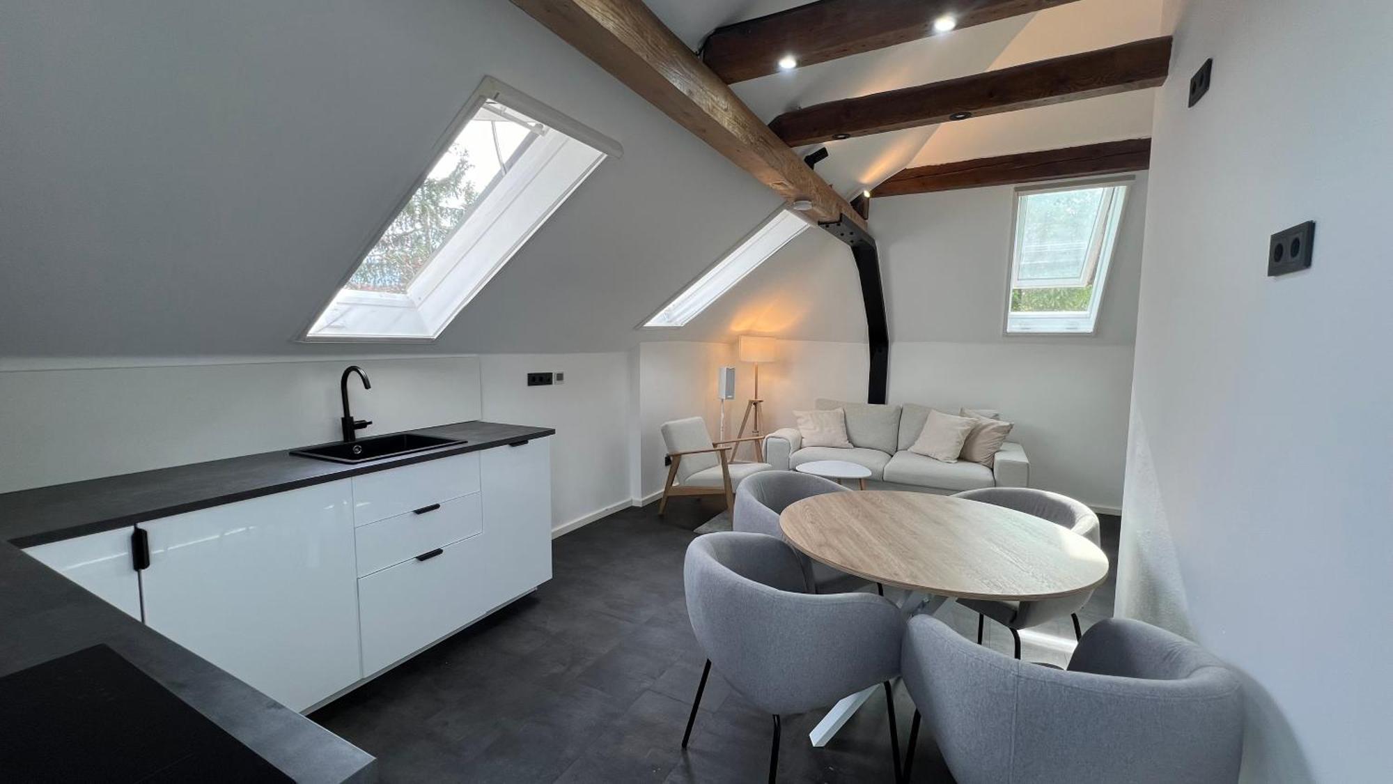 Ludwigshome - Zentrale Lage, Luxusbad, Workspace, Klima ルートヴィヒスブルク エクステリア 写真
