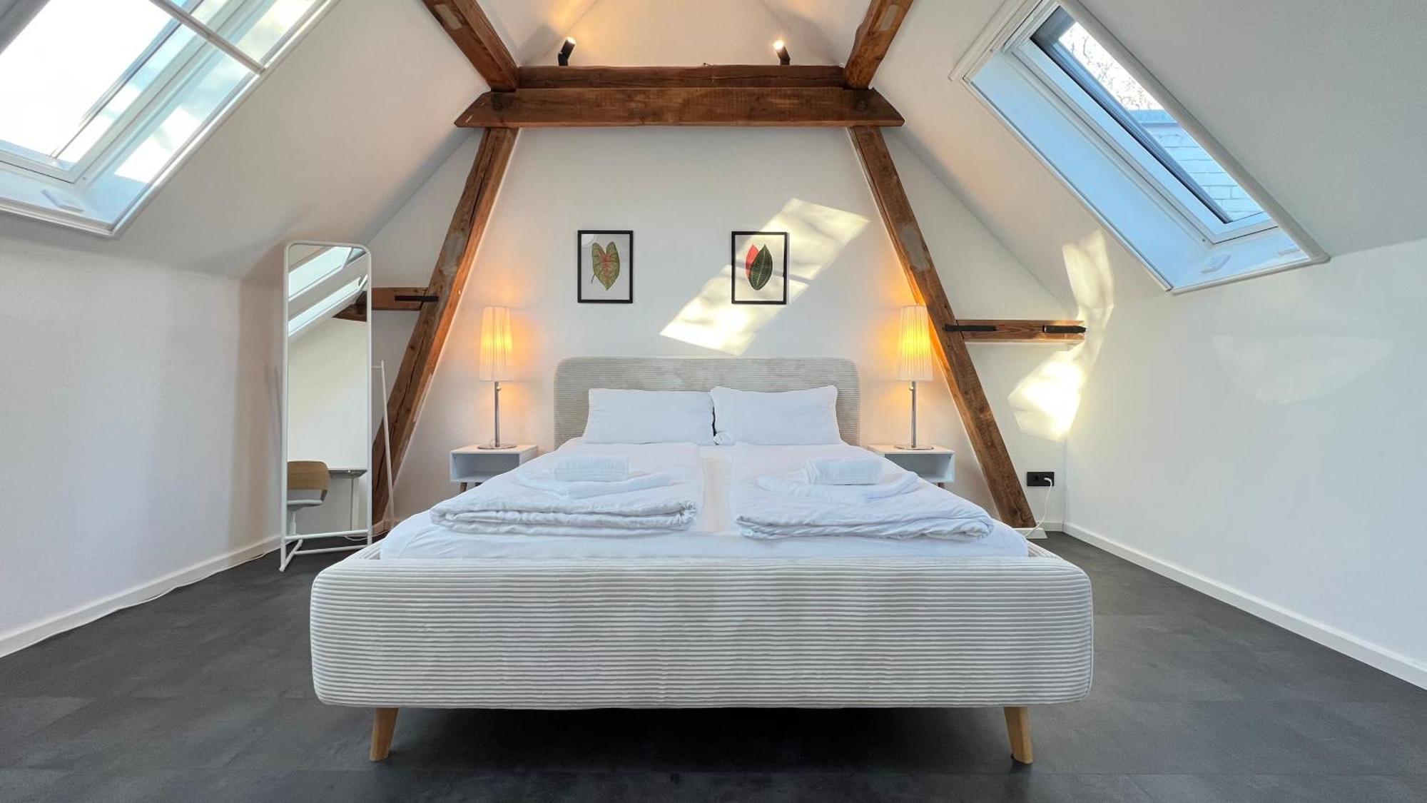 Ludwigshome - Zentrale Lage, Luxusbad, Workspace, Klima ルートヴィヒスブルク エクステリア 写真